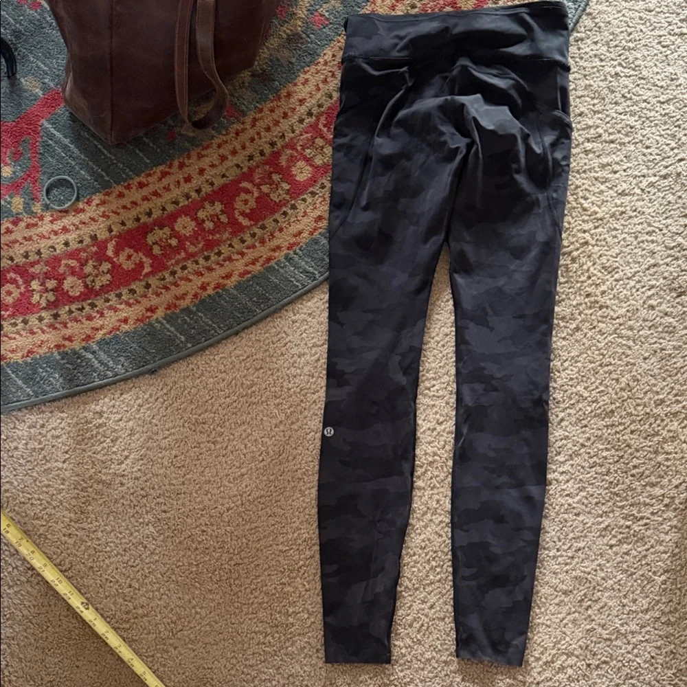 lululemon athletica Black Camo High-Rise Leggings with Side Pockets - Picture 5 of 6